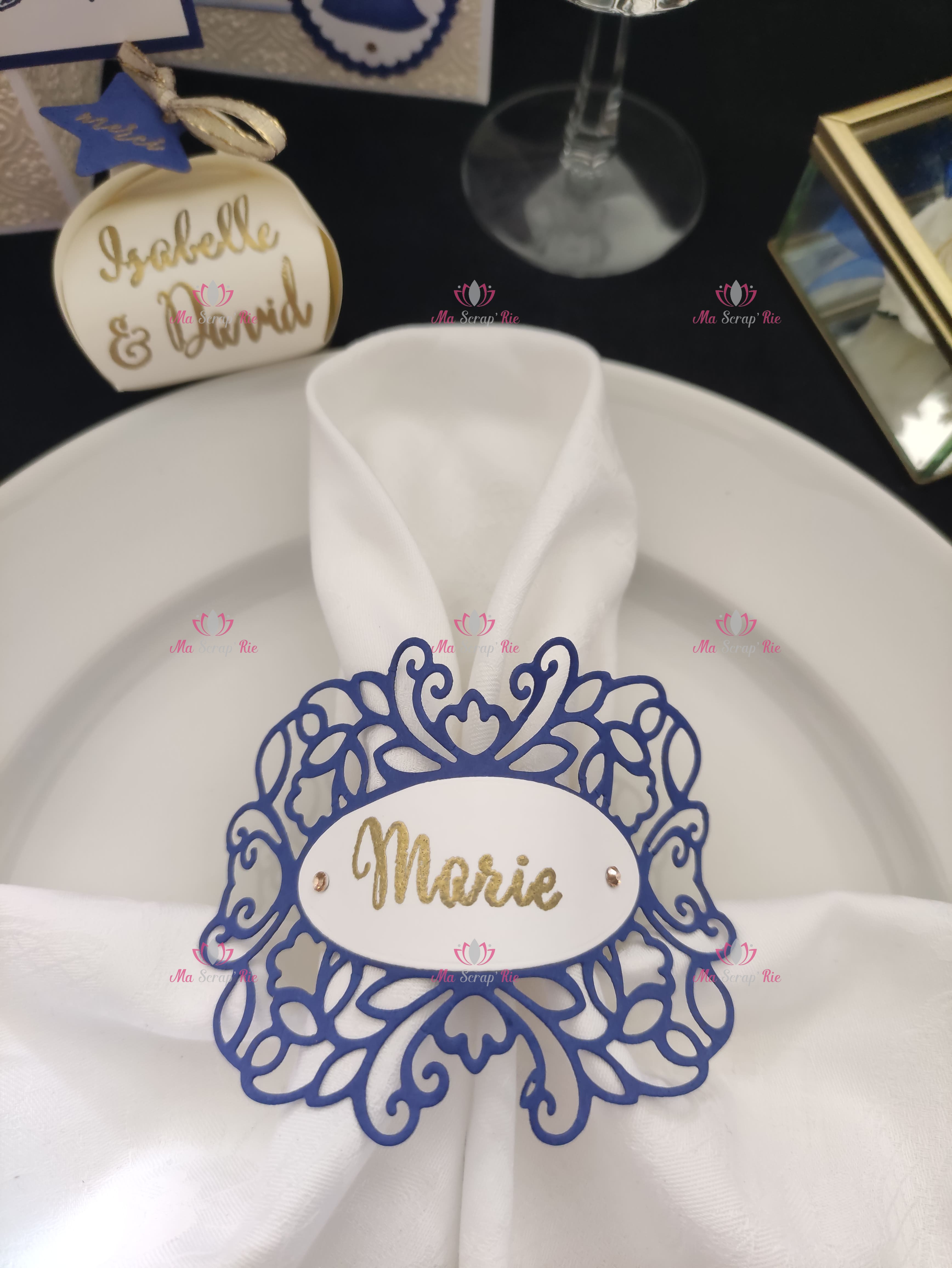 mariage, mille et une nuits, amour, conte de fée, faire parts, invitations, vin d'honneur, marque-places, boites, dragées, menus, dentelle, or, plaque, bienvenue, table, livre d'or, messages, émotions, coussin, alliances, palais, enveloppes, cadeaux, offrir, lumière, illumination