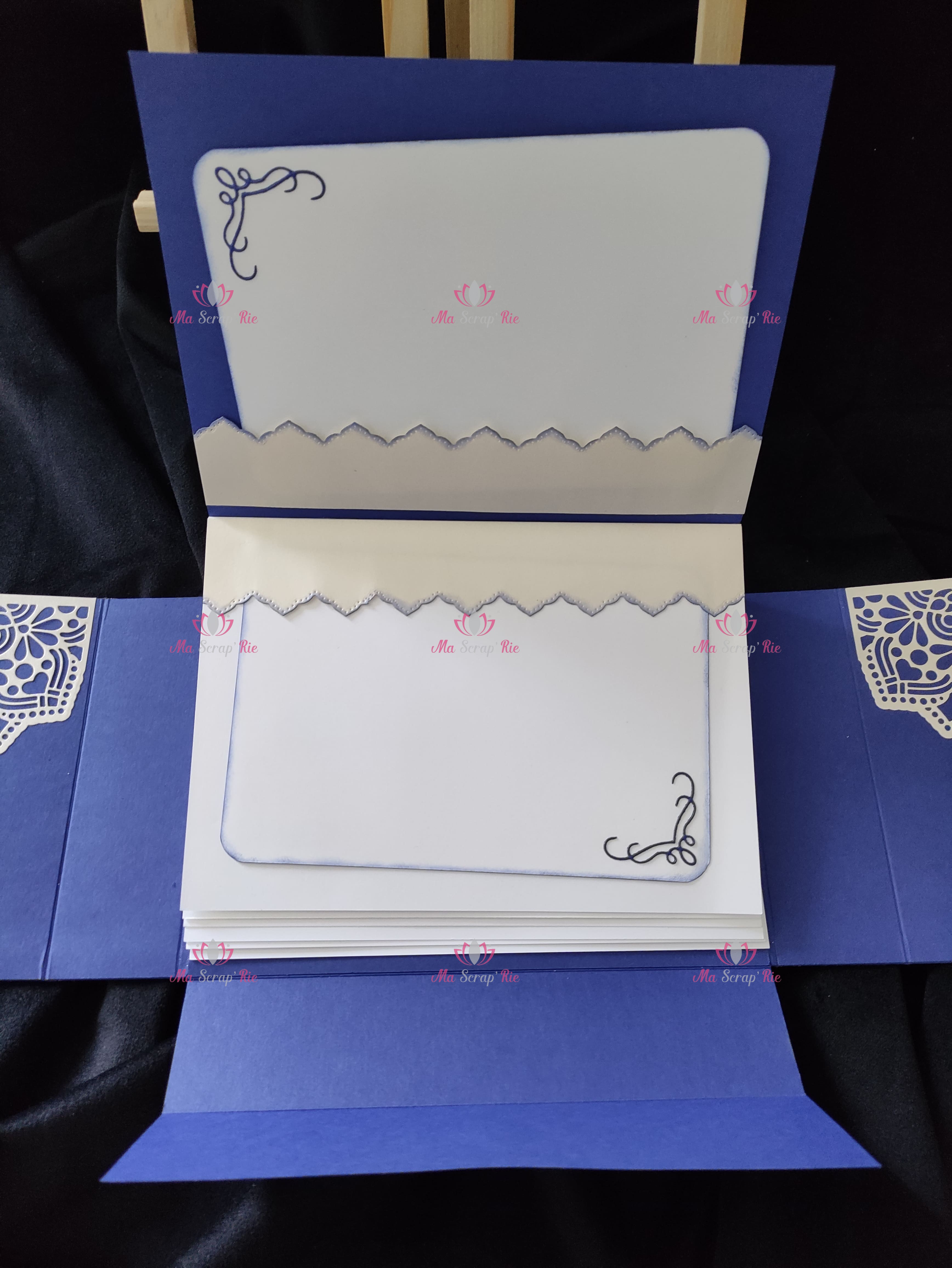 mariage, mille et une nuits, amour, conte de fée, faire parts, invitations, vin d'honneur, marque-places, boites, dragées, menus, dentelle, or, plaque, bienvenue, table, livre d'or, messages, émotions, coussin, alliances, palais, enveloppes, cadeaux, offrir, lumière, illumination